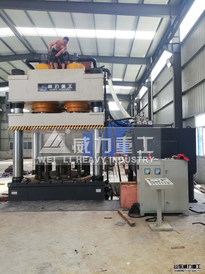 2800噸封頭液壓機(jī)試機(jī)現(xiàn)場